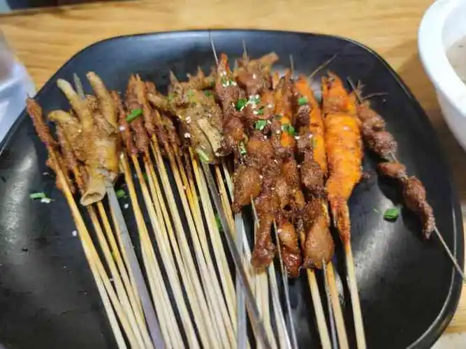 灶妈子大排档(地大店)-"买了好久的券一直没有尝试,枯豆丝很好吃,.