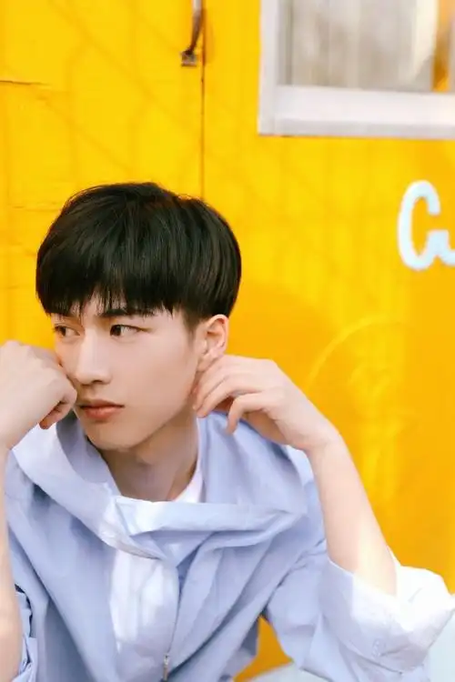 听说是南京师范大学的校草,是你们的理想型不?