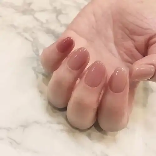 最适合夏天的纯色系美甲简单美