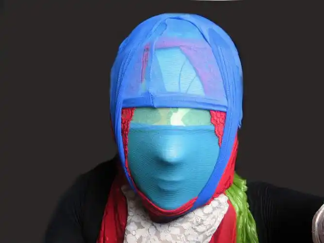 一件肉色天鹅绒全包