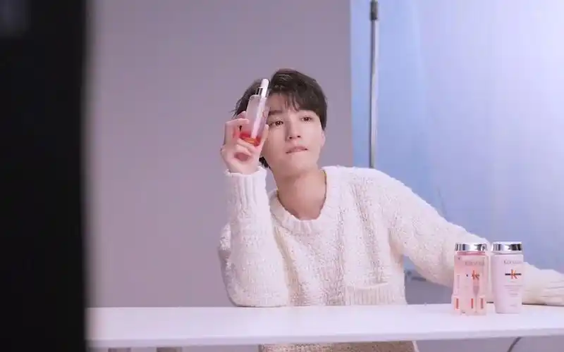 王俊凯巴黎卡诗宣传视频