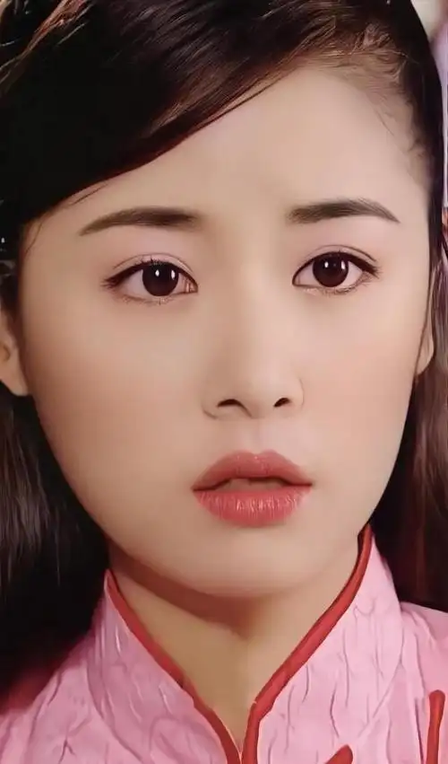 林心如年轻时清纯灵动,活泼可爱!__财经头条