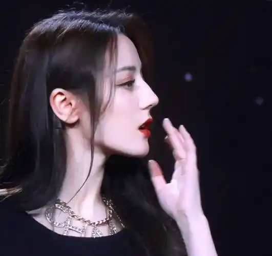 侧脸好看的女生都有这五个特征侧脸美貌定是高颜值女神你是吗