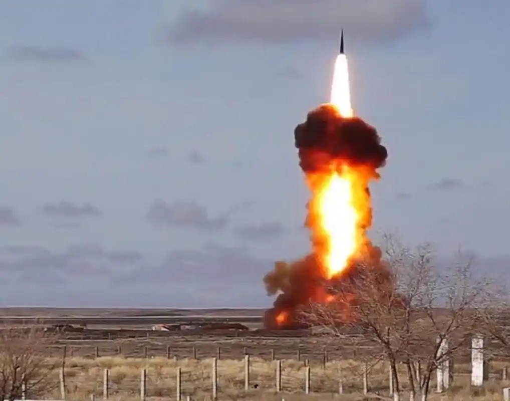 美国在2022年进行民兵3洲际弹道导弹试射之后,中国就立即进行了陆基中