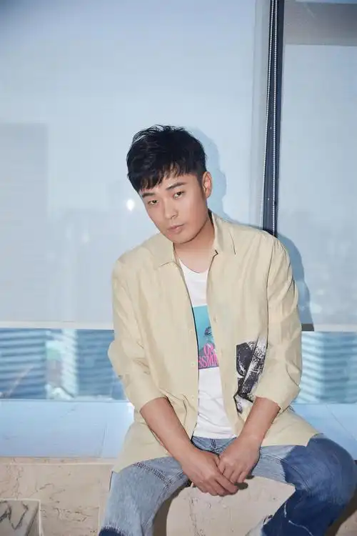 陈赫打开梗王模式逗趣不断