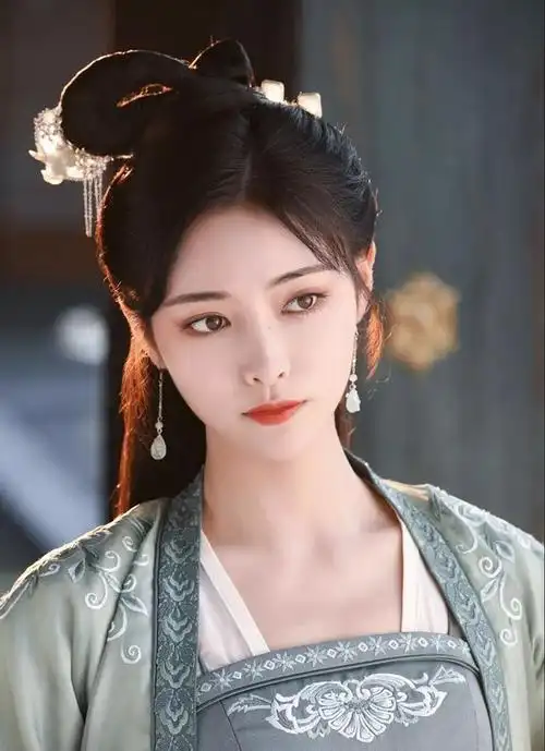 宣璐这个综艺古装发型怎么样?