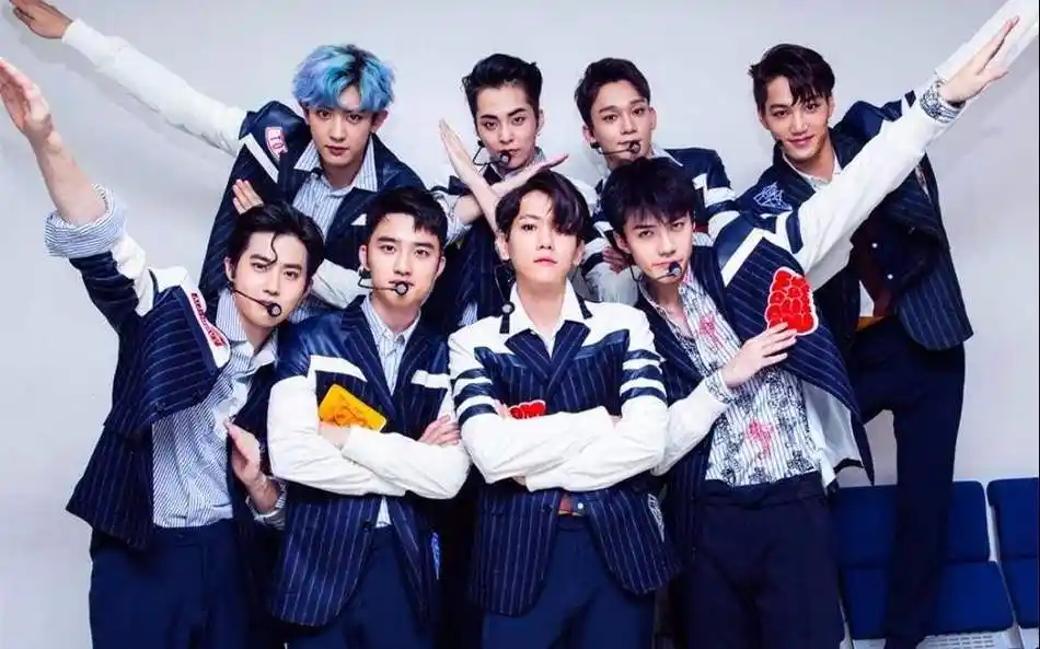 张艺兴点赞exo成员ins,但金珉锡即将入伍,九人回归还有希望吗?