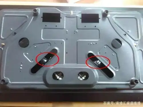 电池电量不足 电池电量不足时,没有办法引燃燃气,也会出现燃气灶自动