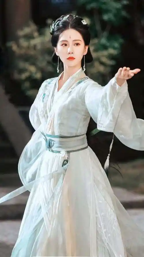 原创网评最等不及想看她的剧古装女神top10赵露思第十赵丽颖前排不