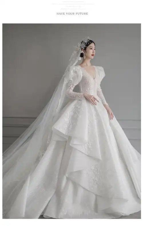 婚纱2021新款新娘气质法式深v领复古宫廷风大拖尾主纱小个子夏季