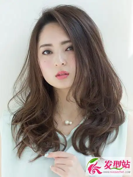 韩式女生卷发大全 最新2017年流行卷发图片_发型站_最新流行发型设计