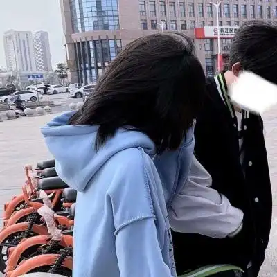 不露脸的情侣头像明显