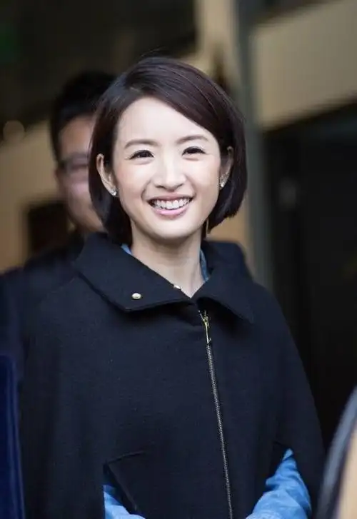 林依晨素颜自拍,又胖回来了,网友:两颗大门牙好像小兔子