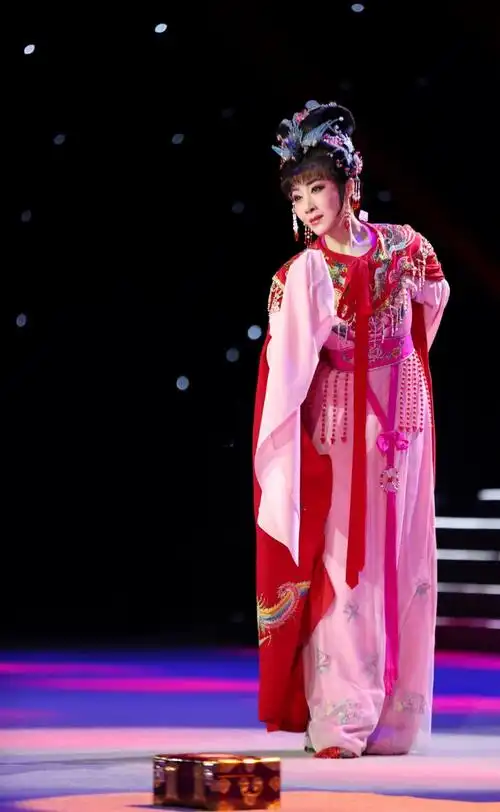 中国戏曲十大青年领军诞生,其中越剧演员是