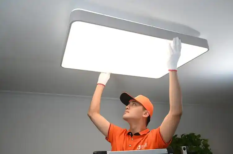 室内简约装修技巧室内灯具安装注意的重点