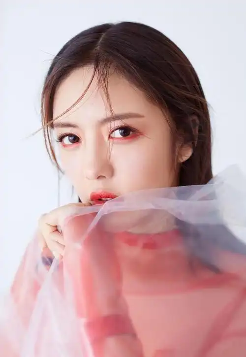 蔡文静回应:别扒了,汗流浃背了|柳岩|戚薇|尚雯婕|彭冠英|娱乐圈|社交