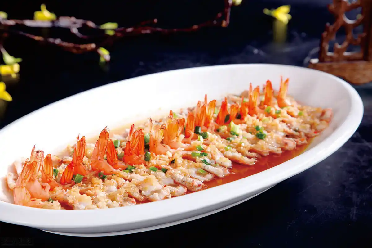 富贵花开蒜蓉粉丝开背虾美味家常菜鲜香软嫩上桌就被秒光