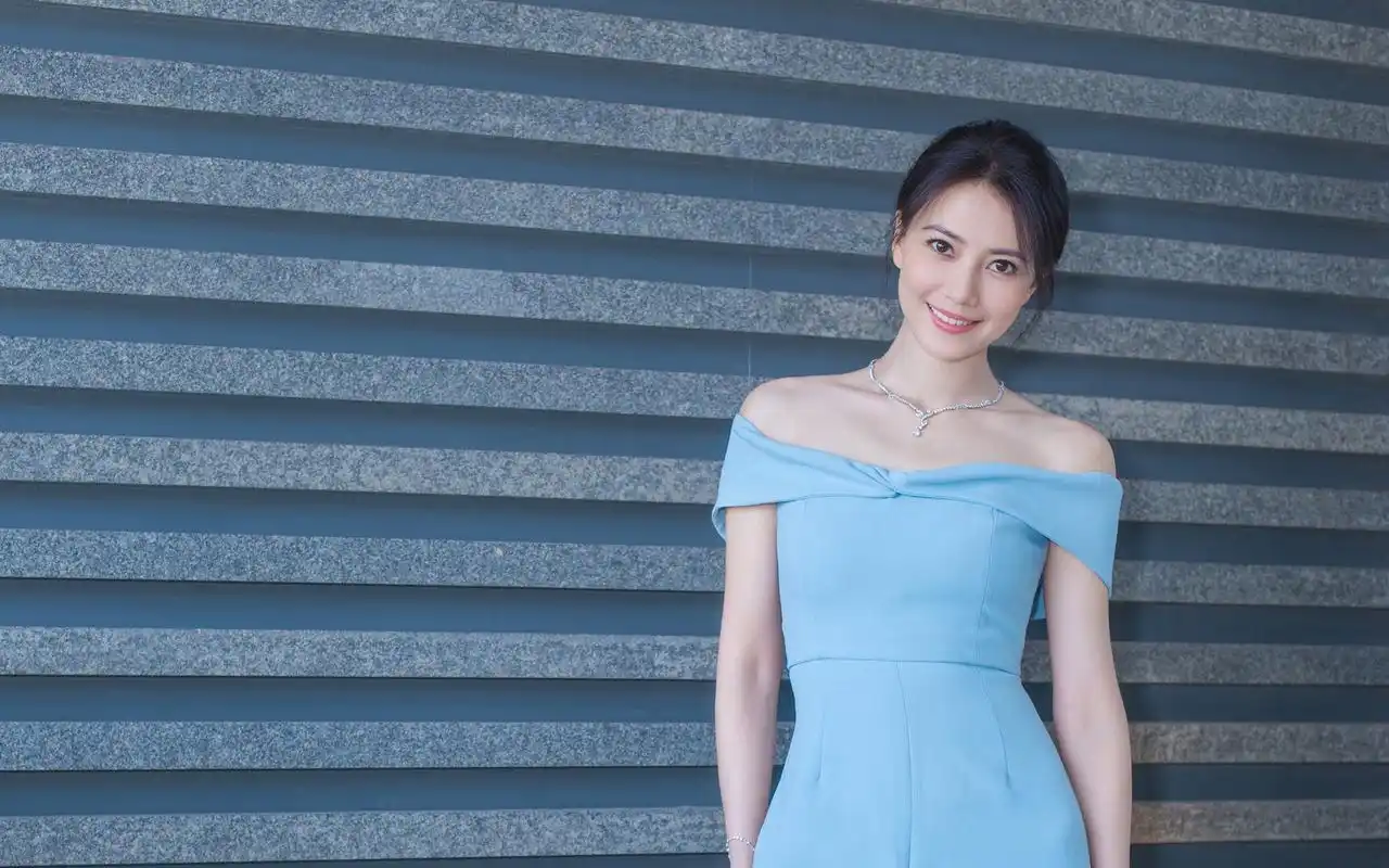 高圆圆性感写真高清电脑壁纸