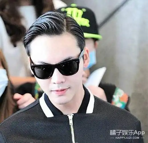 你该洗头啦!明星油头造型哪家强?