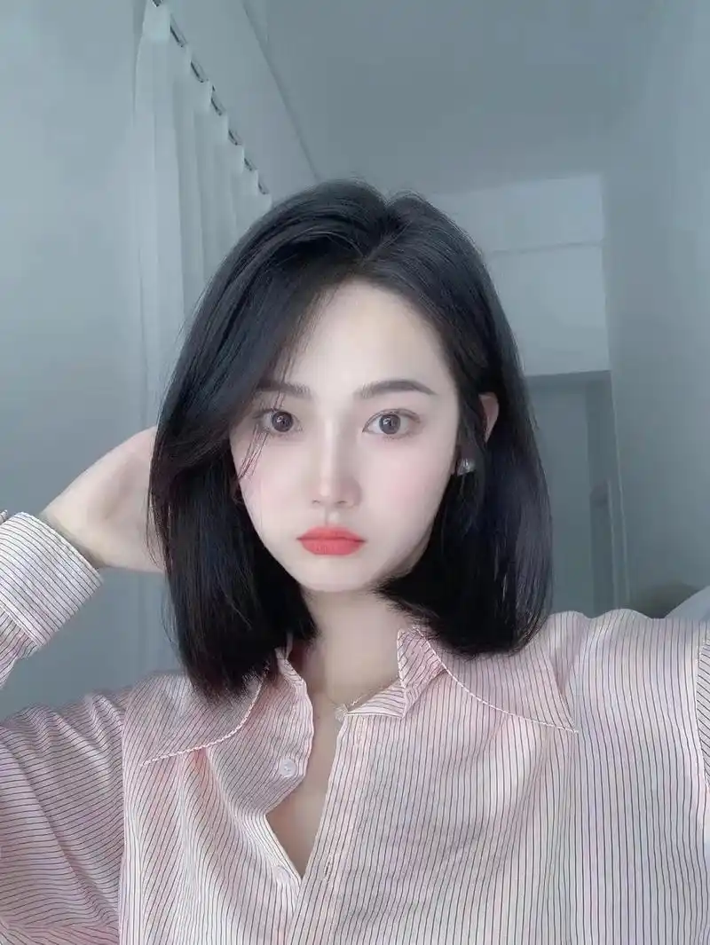 减龄高级显气质锁骨发|中发发型齐肩发推荐.