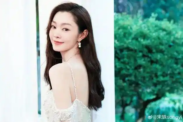 白富美花打压前男友宋轶恋爱脑万鹏遭区别对待张艺上被小三了姨太问答