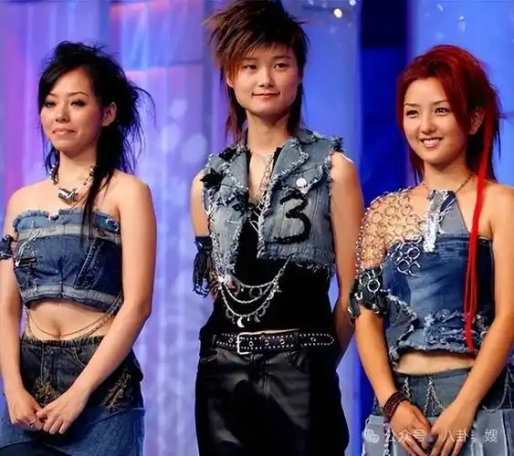 而周笔畅的法令纹越来越明显了_何洁_才华_张靓颖