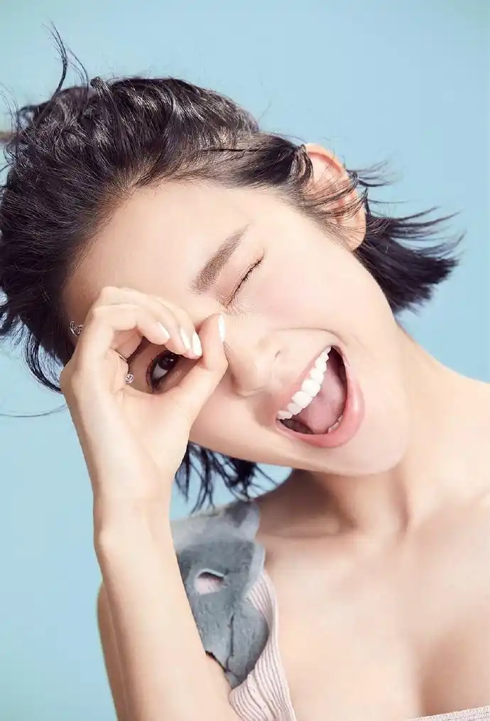 唐艺昕,爱笑的女孩运气都不会太差