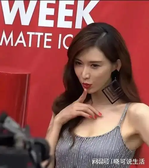 49岁林志玲复出亮相嘟嘴卖萌气质不复曾经