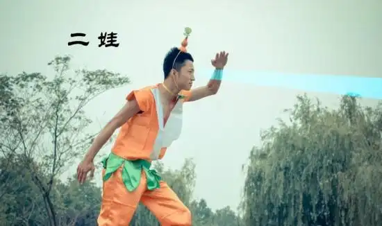 6名大学男生拍"葫芦娃"毕业照爆红【3】