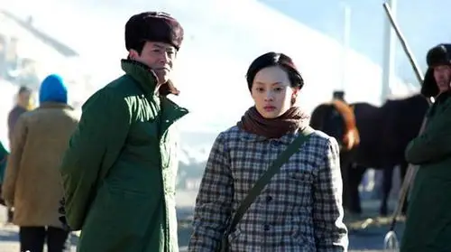 电视前沿 电视剧《甜蜜蜜》专题 正文  新浪娱乐讯 二十六集电视剧