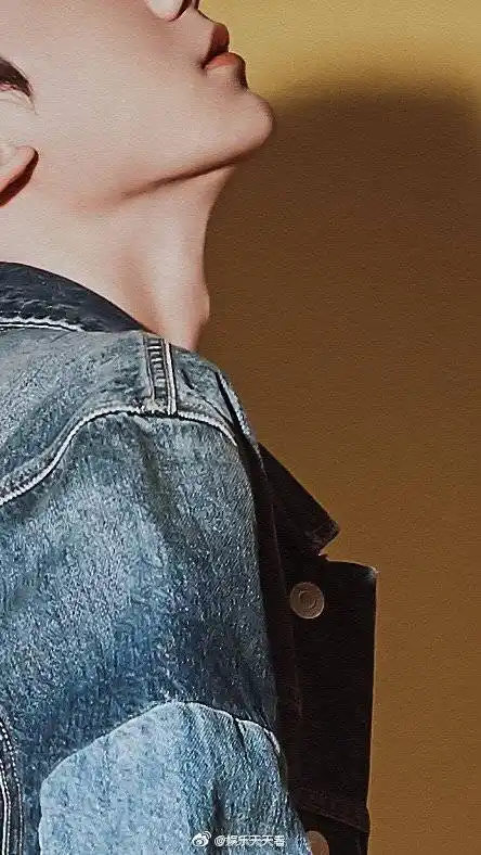 王源轻熟荷尔蒙爆发脖颈诱惑来袭