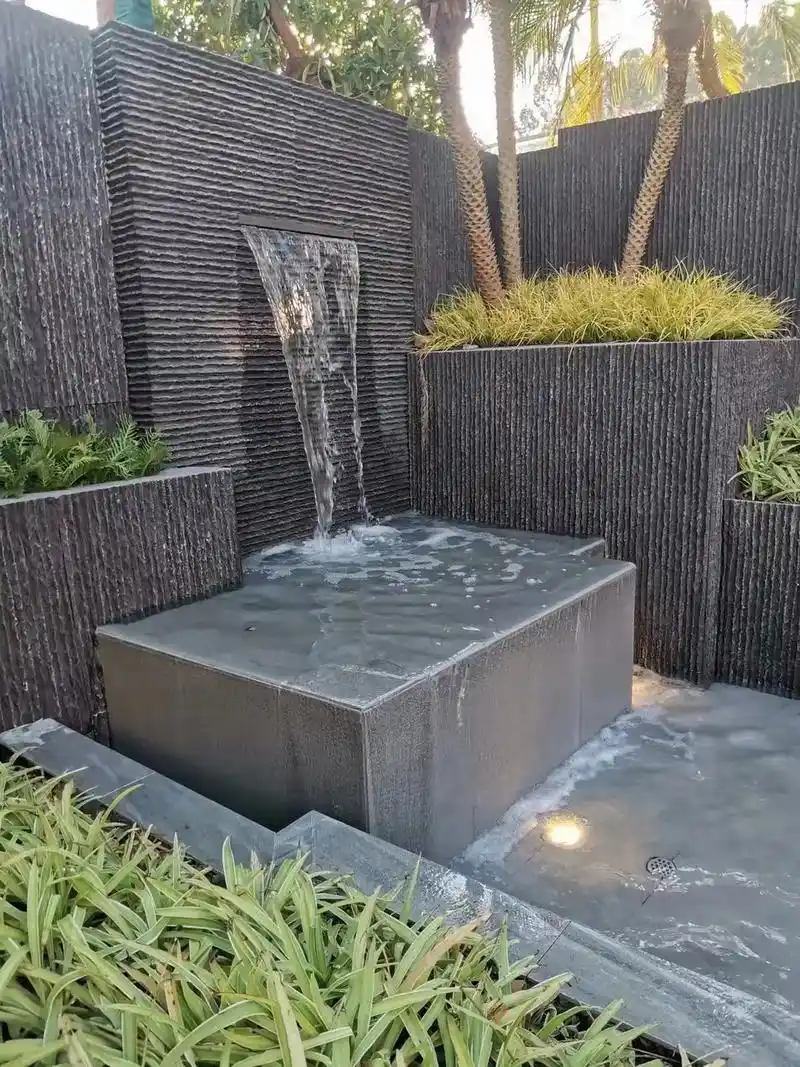 外墙流水石#鱼池花园阳台外墙#酒店背景墙#网红 - 抖音