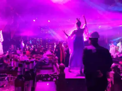 天阙酒吧(和平路店)-"本来买的是天阙夜店,告诉我装修给我换了一.