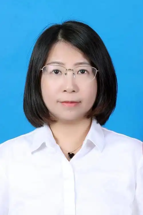 区经科局副局长周瑾简介