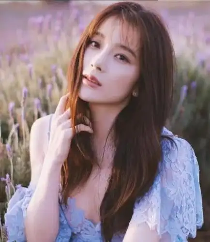 娱乐 正文 最后一个,是刘茜美子,这个人其实大家都熟悉,因饰演仙剑