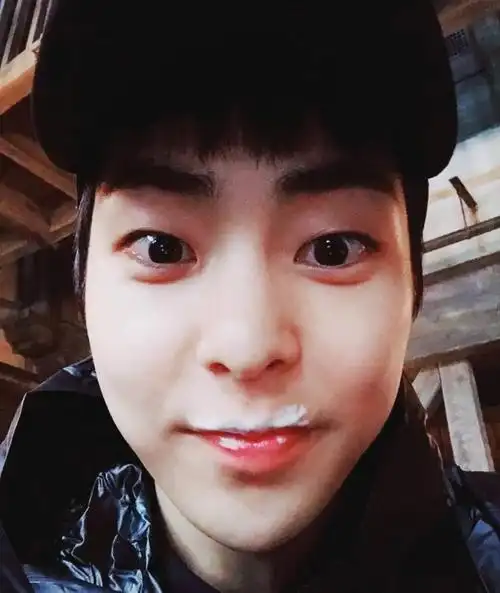 exo再添一枚小网民金珉锡喜提ins账号一上来就玩insstory