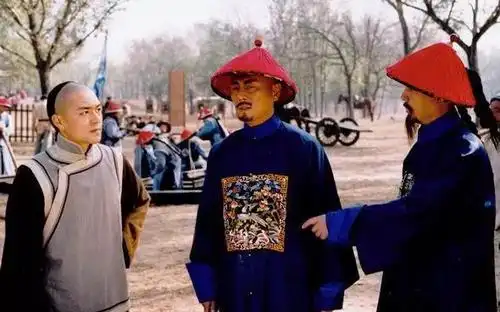 清朝的总督要比巡抚官职大,为何地方巡抚经常与总督对着干呢?