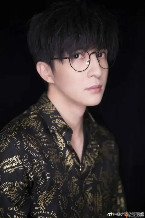 你们喜欢哪一张薛之谦的照片.