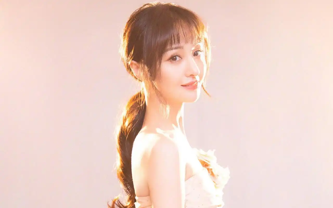 郑爽甜美清新写真桌面壁纸