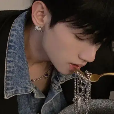 精致侧脸杀男生头像真人图片 帅气超清的优质男头侧脸图片合集_男生