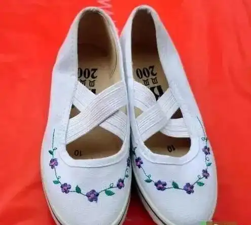 回忆小时候"土掉渣"服饰,穿过这些的,就说明你已经不再年轻了