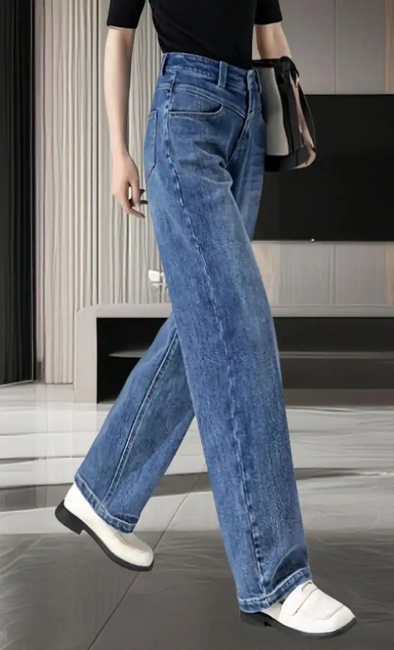 酸甜菠萝饭 新款牛仔裤女,独具魅力.直筒的版型,阔腿的设计