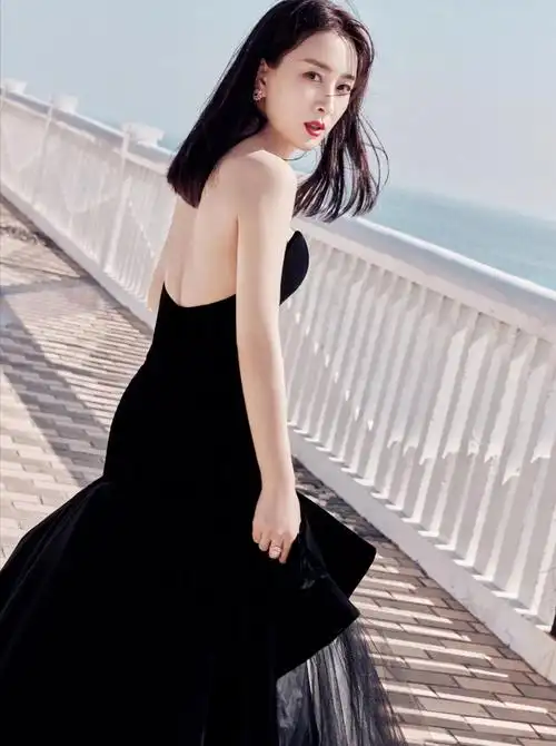 马苏精致的脸庞,高挑的身材,轻盈的体态,优雅迷人!__财经头条