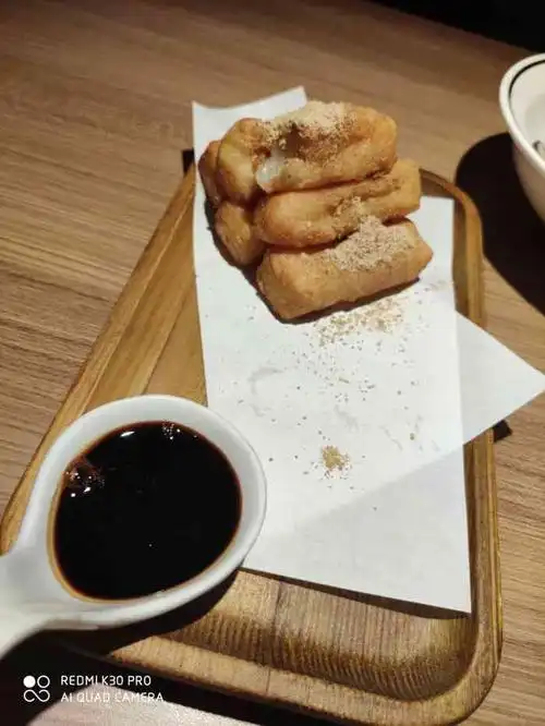 太二酸菜鱼(扬州万象汇店)-"上图,第一杯的茶是免费的,自己可以去接水