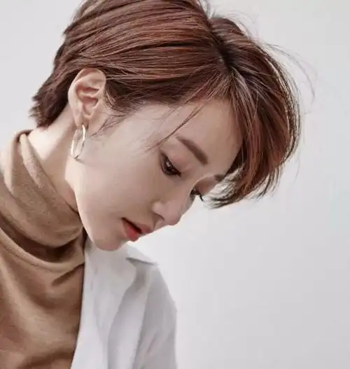 原来短发这样剪最好看