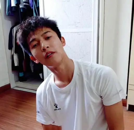 17岁巨蟹座足球高中生四川南充