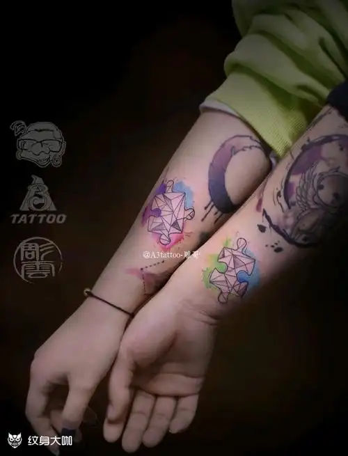 手臂情侣纹身图案情侣纹身图案