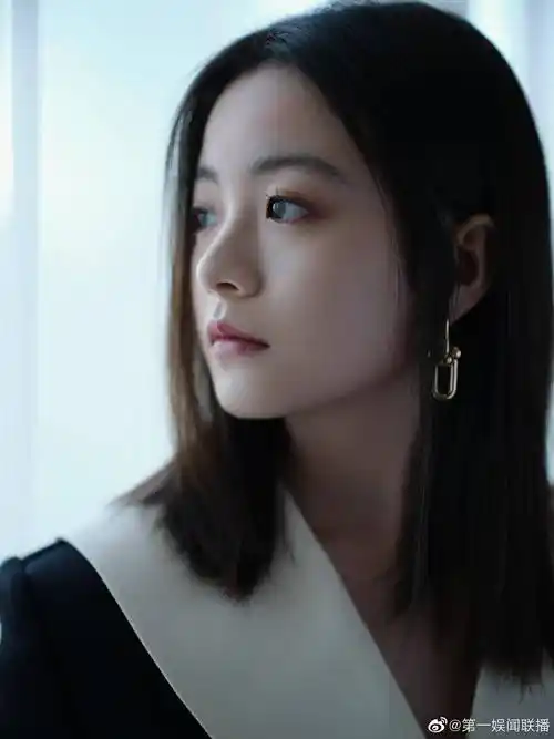 李庚希对自己的角色认证倒是很到位