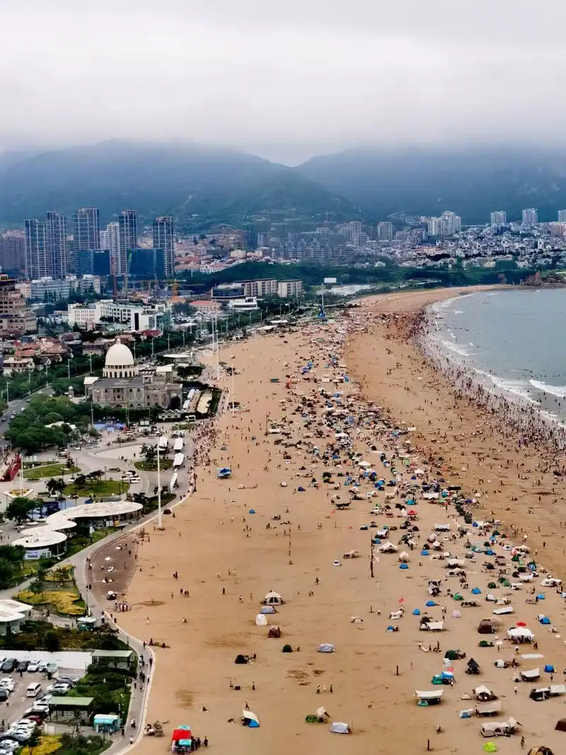 青岛石老人沙滩