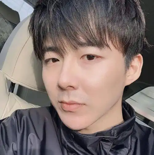 【微信头像】刘宇宁